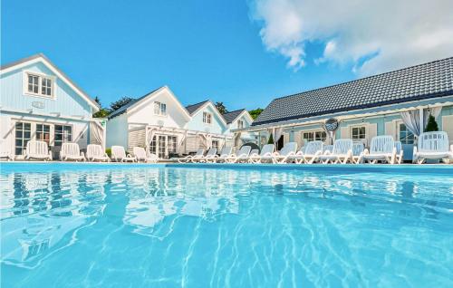 2 Bedroom Awesome Home In Mielno