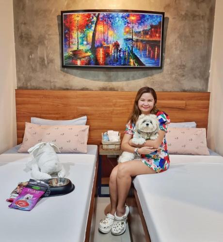 Gallery image of A&E Apartelle in Bacolod