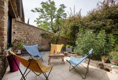 Photo de la galerie de l'établissement Maison du bonheur 10pers Piscine Privee et Chauffee, à Grignan