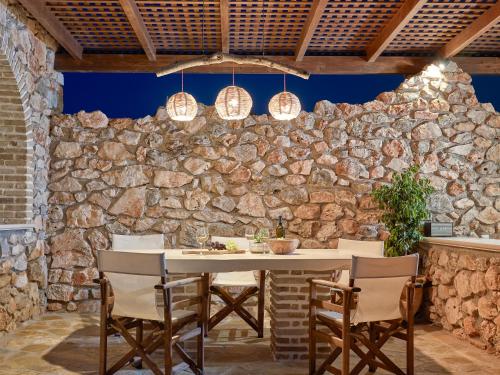 Fotografie z fotogalerie ubytování Villa Meralia v destinaci Anafonítria