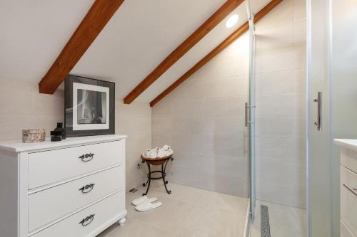 Sea La Vie Studio 3