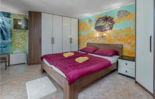 Postel nebo postele na pokoji v ubytování Gorgeous Apartment In Grizane With Kitchen