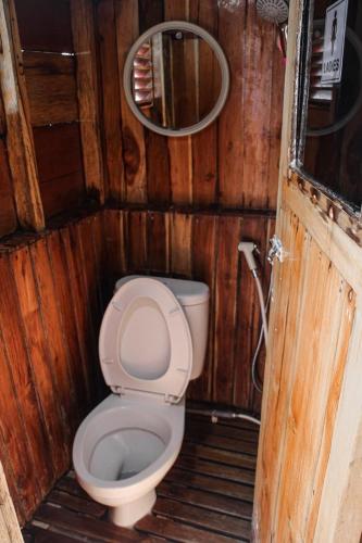 A bathroom at Komodo Tour Packages