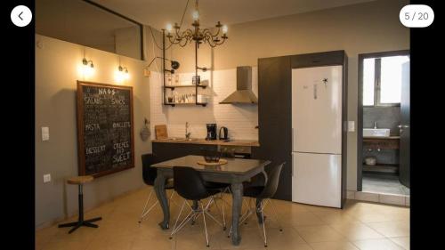 Moonstone house B