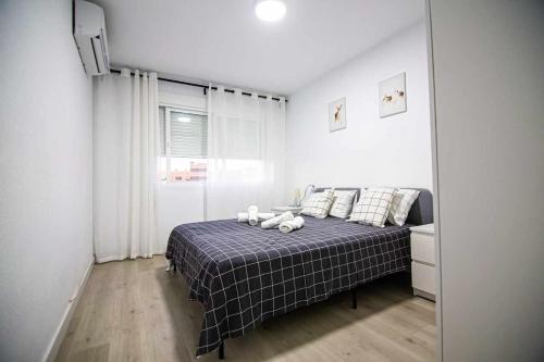 Apartamento con balcón cerca María Zambrano
