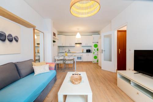 CR ALAMEDA Amplio y Traquilo apartameto para parejas