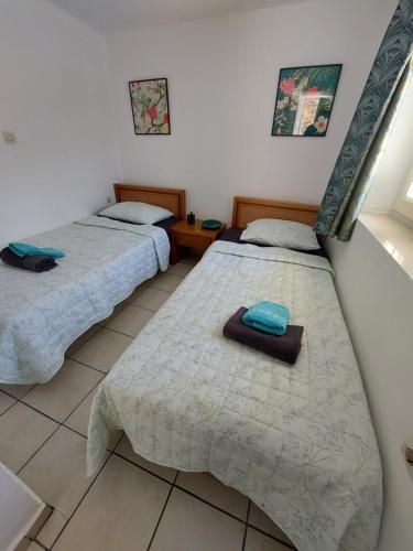 Fotografia z galérie ubytovania Artemis Ermoupoli Centre Appartement pour petit budget Backpackers v destinácii Ermoupoli