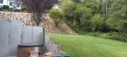 Un jardín fuera de Gîte Chez Doumé