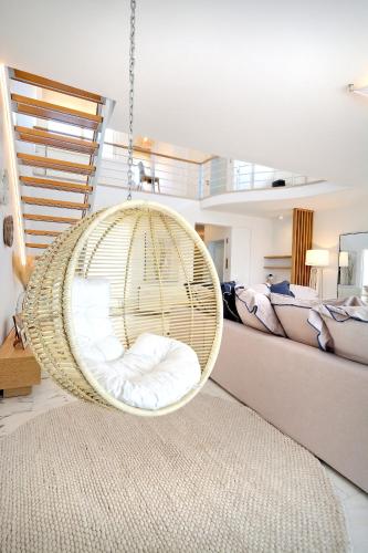 Triplex Villa Gardenia Glyfada sea view