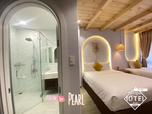 Koupelna v ubytování Riverside Mini Hotel Grand World Phu Quoc