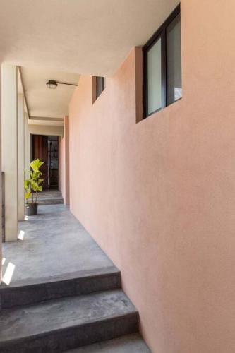 a hallway of a building with a stairway at +MS +Lujoso Loft +Inmejorable ubicación +Arcos loft 2 in Laborcillas