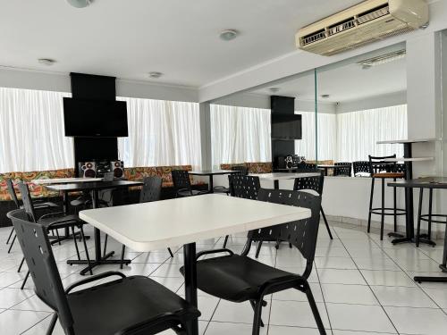 Ein Sitzbereich in der Unterkunft Multiparque Hplus Long Stay