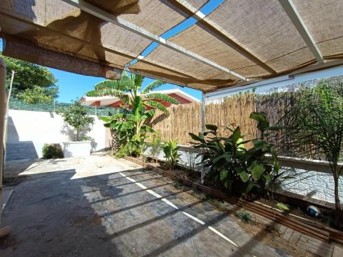Snug holiday home in Pachino with a balcony terrace