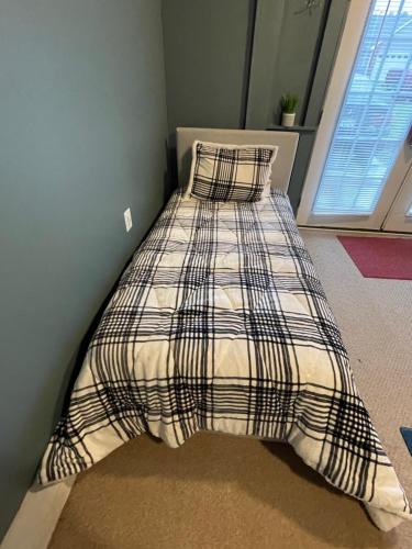 Hakuna Matata Hostel Shared Roomにあるベッド