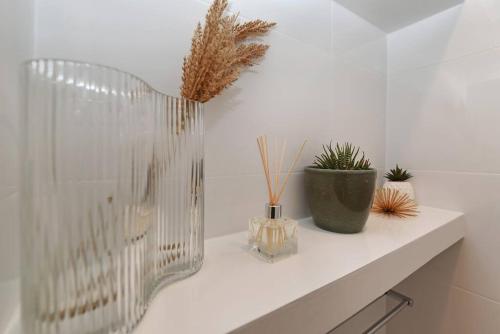 Fotografie z fotogalerie ubytování Seacliff Beach Retreat Lux, Modern, Seaviews, 3BR, Balcony v destinaci Seacliff