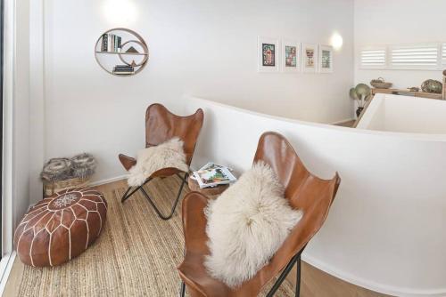 Posezení v ubytování Seacliff Beach Retreat Lux, Modern, Seaviews, 3BR, Balcony