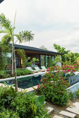 Κήπος έξω από το Aguamadera Ocean View Villas