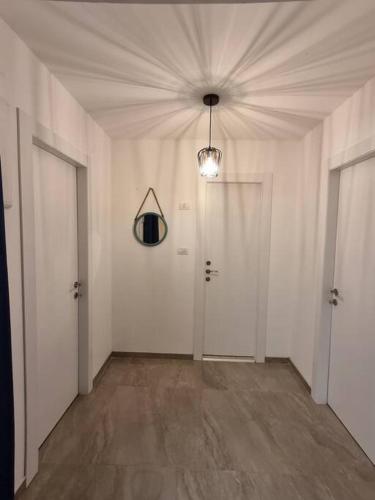 Φωτογραφία από το άλμπουμ του זריחה למרגלות הגלבוע σε Nurit