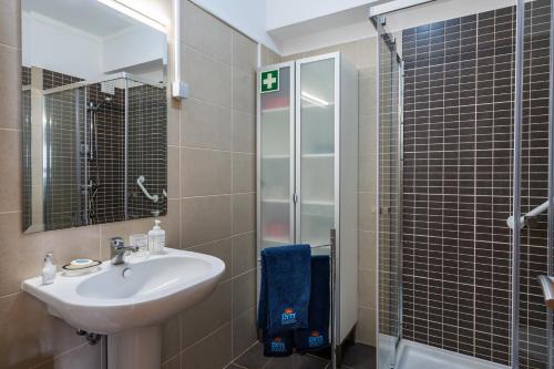D CARLOS - Apartamento para 6 com AC e vista fabulosa sobre o rio Arade