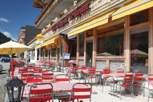 Restaurace v ubytování Hôtel Le Relais Alpin