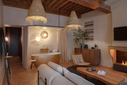 Gallery image of MiHotel Tour Rose in Lyon