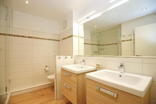 Koupelna v ubytování Feriendorf Papillon Wohnung 06-7