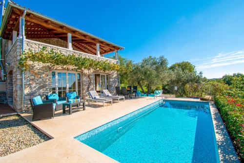 Fotografie z fotogalerie ubytování Beautiful stone house in Porec v destinaci Kukci