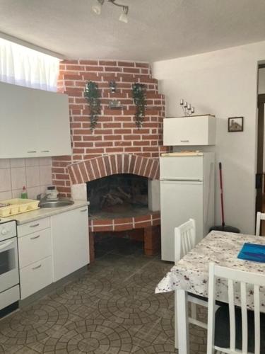 Apartments Jelsa (4440) – Photos 3