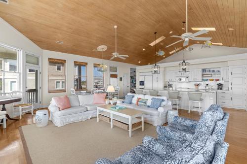 Oceanfront Oasis – Photos 4