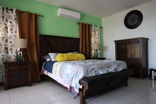  Horizons Vista -  Room  picture :   Minibar    Air conditioning    Balcony             