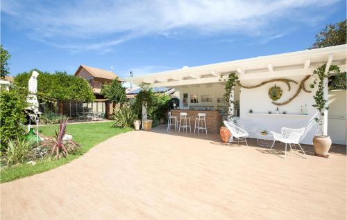 Nice Home In Palmi With 2 Bedrooms, Jacuzzi And Sauna
