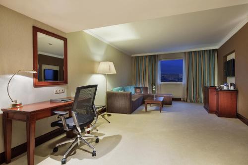 TV/trung tâm giải trí tại Wyndham Grand Kayseri
