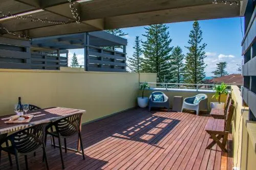 Seaspray Unit 7 straight across the road from Main Beach Yamba picture