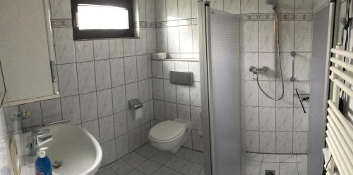 Koupelna v ubytování Ferienhaus "Blick up de Kohjen"