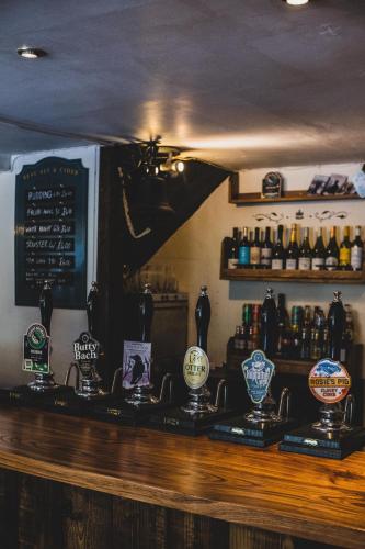 The Old Crown Inn – Photos 2