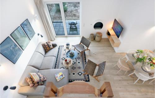 Χώρος καθιστικού στο Awesome Home In Lembruchdümmer See