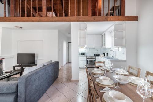 Blue Riviera villas & suites - Alimos 2