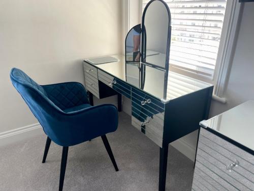 Gallery image of Exquisite apartment, stone throw from the beach in Bournemouth