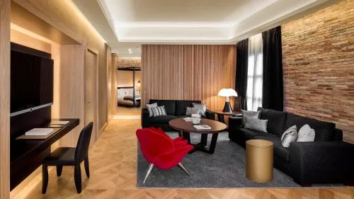 Monument Hotel photo 43