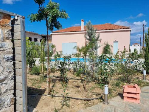 Gallery image of Villa Livadi in Skopelos Town