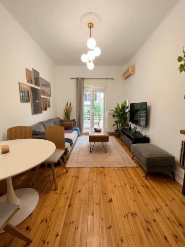 Nomas SKG Stylish Apartment