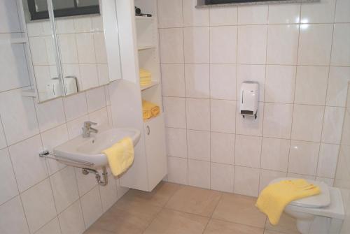 Kúpeľňa v ubytovaní Ferienwohnung in ruhiger Lage, Garten - 1 SZ