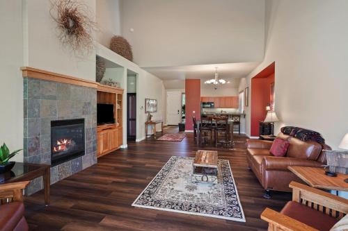 Enchantment at Eagle Crest townhouse – Photos 3