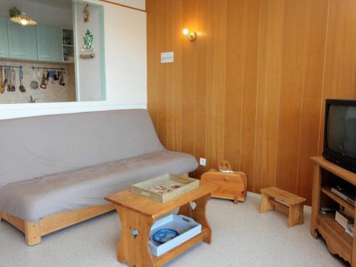 Appartement La Toussuire, 3 pièces, 6 personnes - FR-1-417-90にあるシーティングエリア