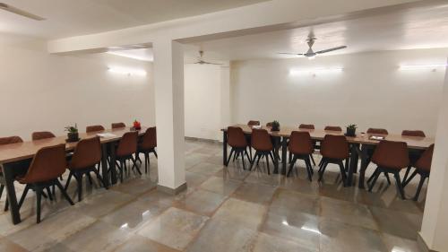 Rewa şehrindeki Hotel AKS By BookingCare tesisine ait fotoğraf galerisinden bir görsel