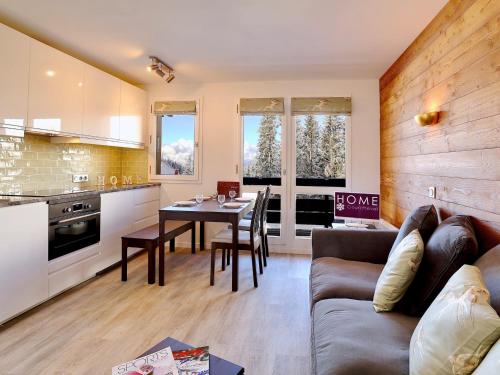 Appartement skis aux pieds pour 4 pers - Courchevel Village - FR-1-575-10