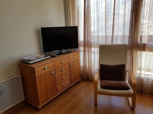 Confortable studio 3 pers. avec balcon sud et accès ski - FR-1-452-227