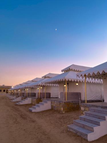 Best Desert Camp In Jaisalmer Red Velvet