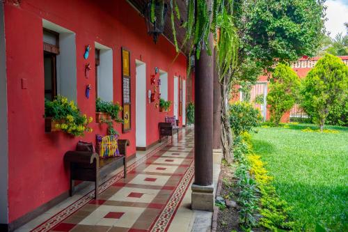 Κήπος έξω από το Hotel Convento Santa Catalina by AHS