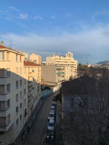 Joli Studio proche quartier Timone Climatisé